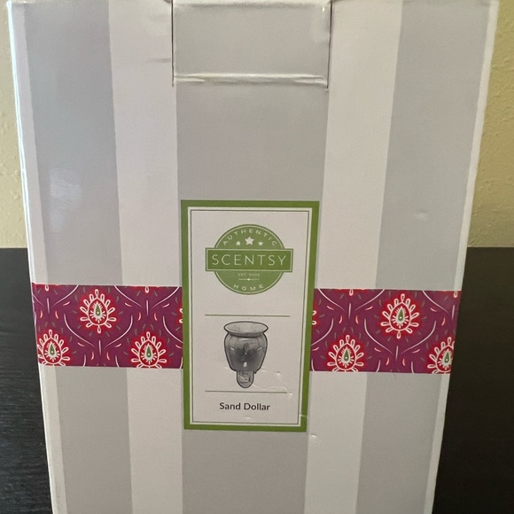 NEW Scentsy PRETTY BIRD WARMER & NEW SAND DOLLAR Nightlight Scentsy Warmer - Picture 13 of 16